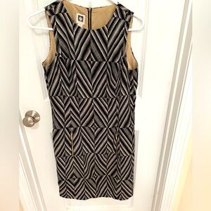 Anne Klein sleeveless sheath dress size 8 brown/tan w gold zipper accents
